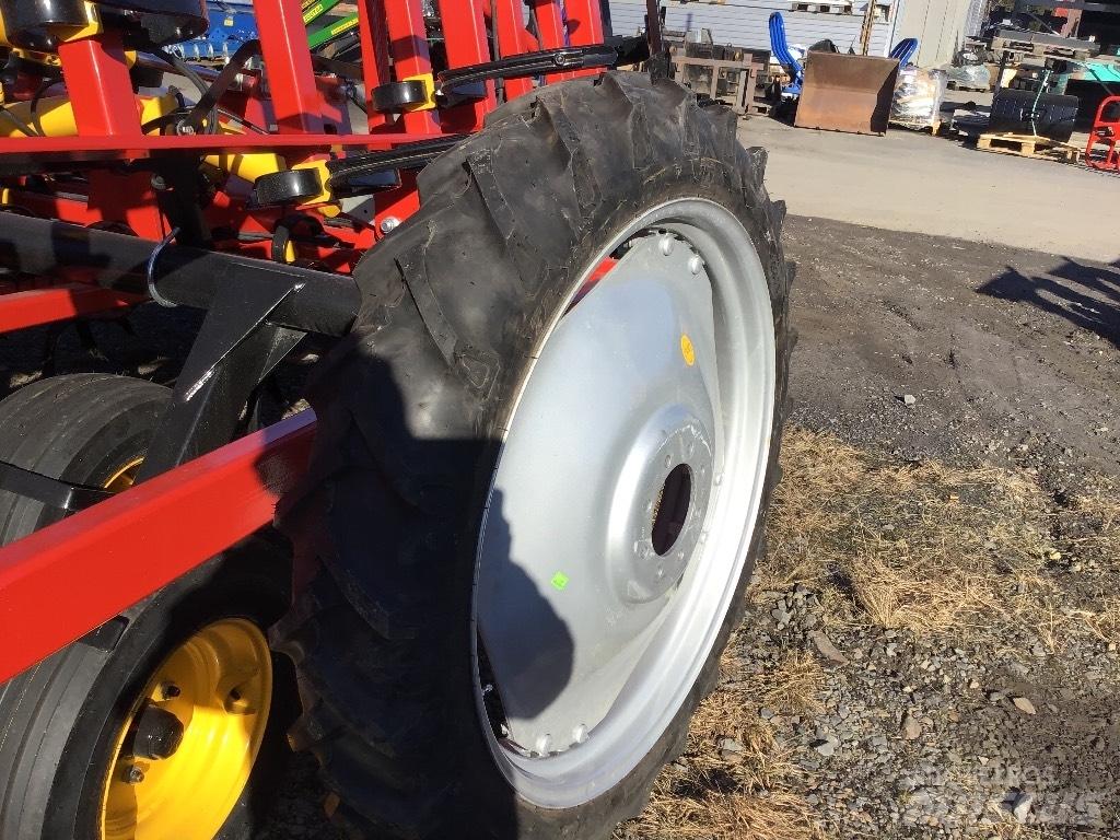 BKT Rivipyörät Pneus Agrícolas