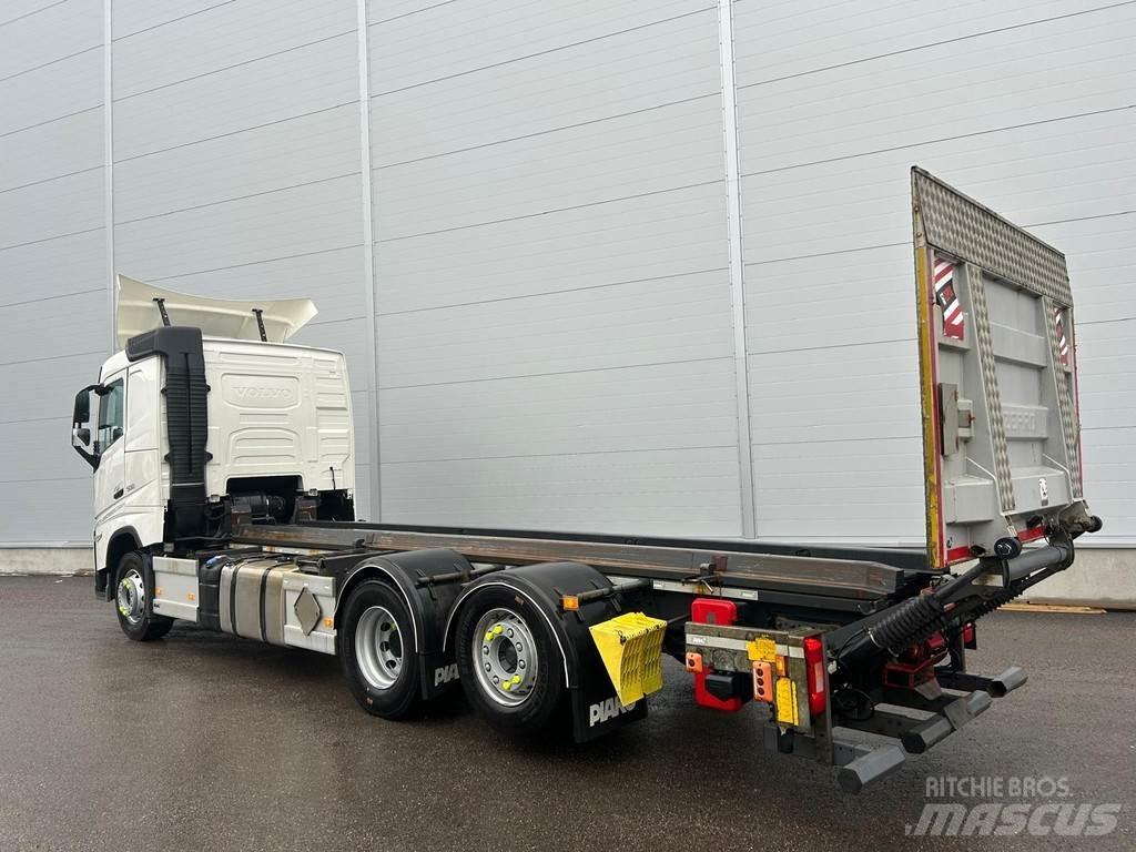 Volvo FH Camiões caixa desmontável com elevador de cabo