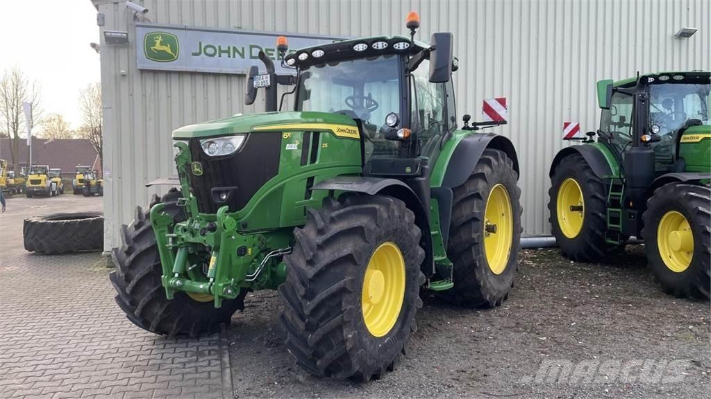John Deere 6R215 Tratores Agrícolas usados