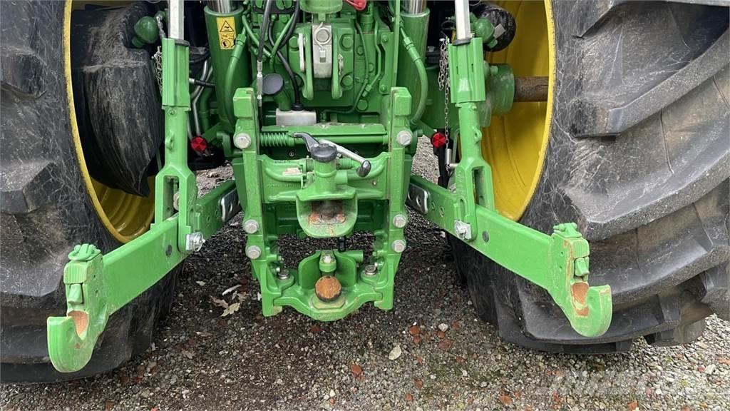 John Deere 6R215 Tratores Agrícolas usados