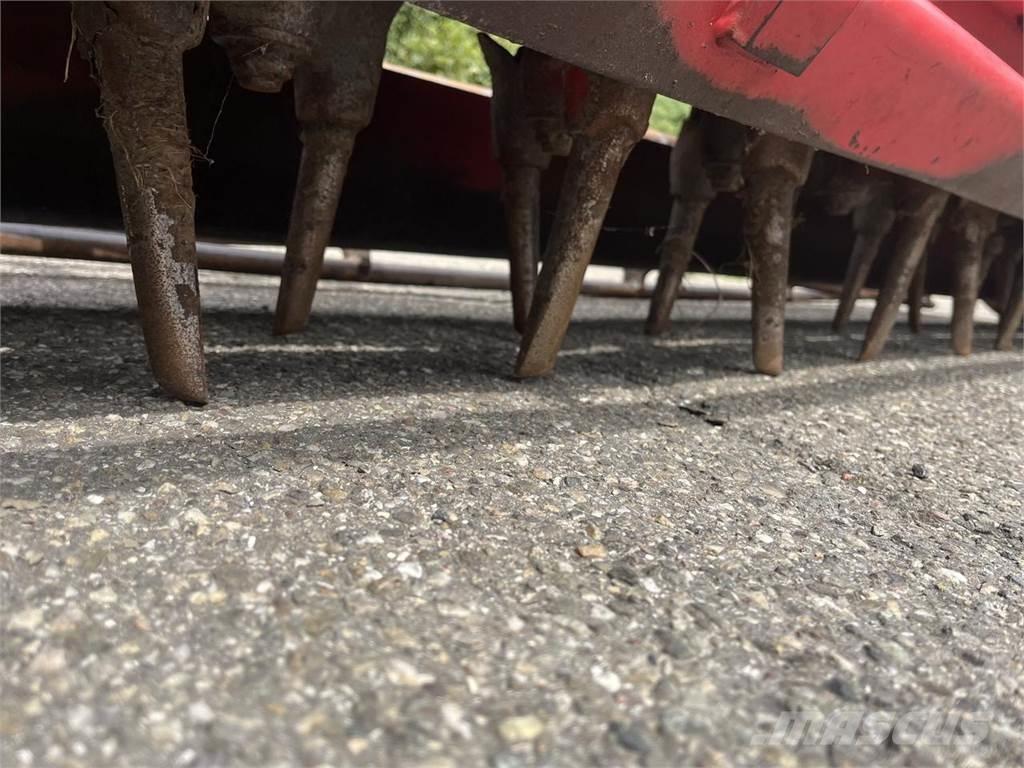 Lely 300-22 Grades mecânicas e moto-cultivadores