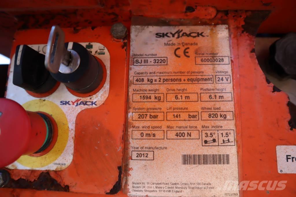 SkyJack SJ III 3220 Elevadores de tesoura