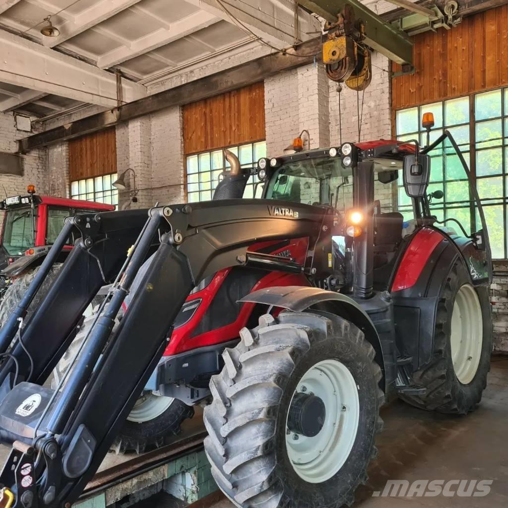 Valtra T 174 Tratores Agrícolas usados