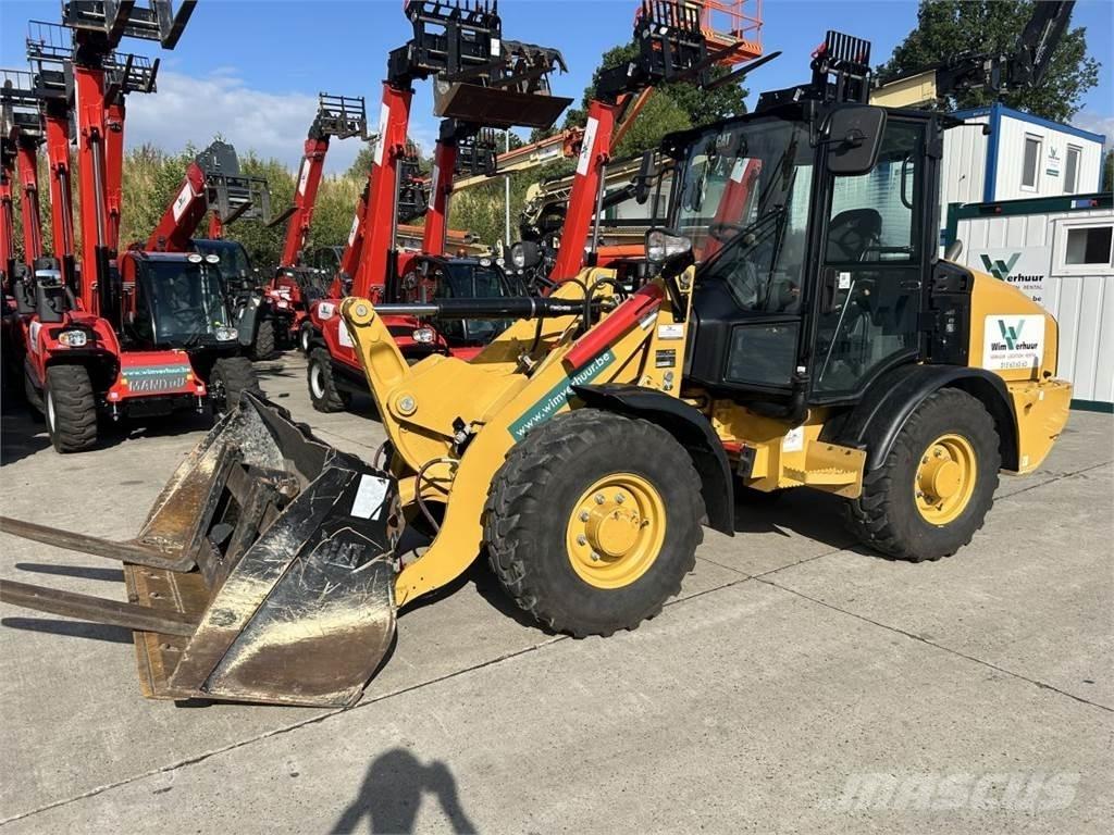 CAT 906 (9145) Carregadora multifunções