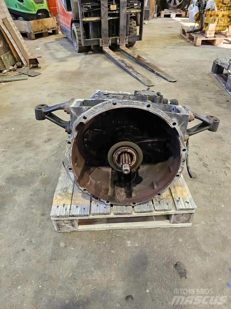 ZF 6S 850 Caixas de velocidades