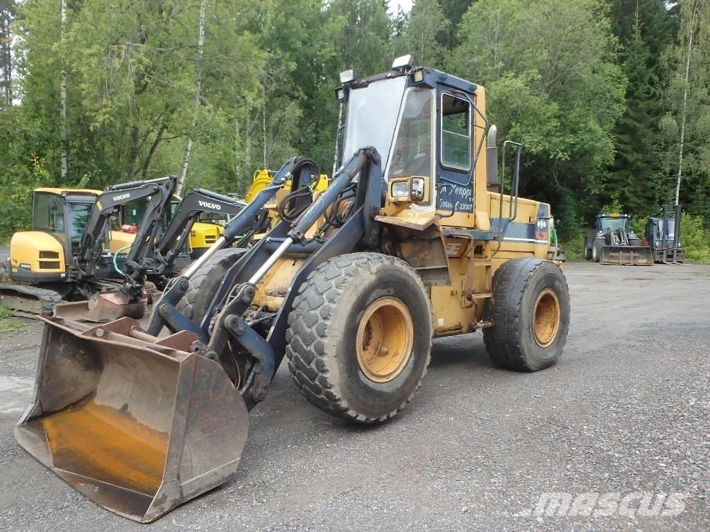 Komatsu WA 250-1 Carregadeiras de rodas
