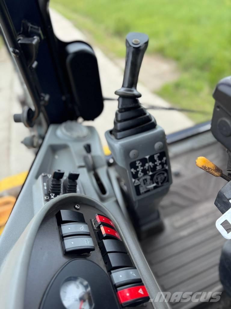 Volvo BL 71, JOYSTICK Retroescavadeiras