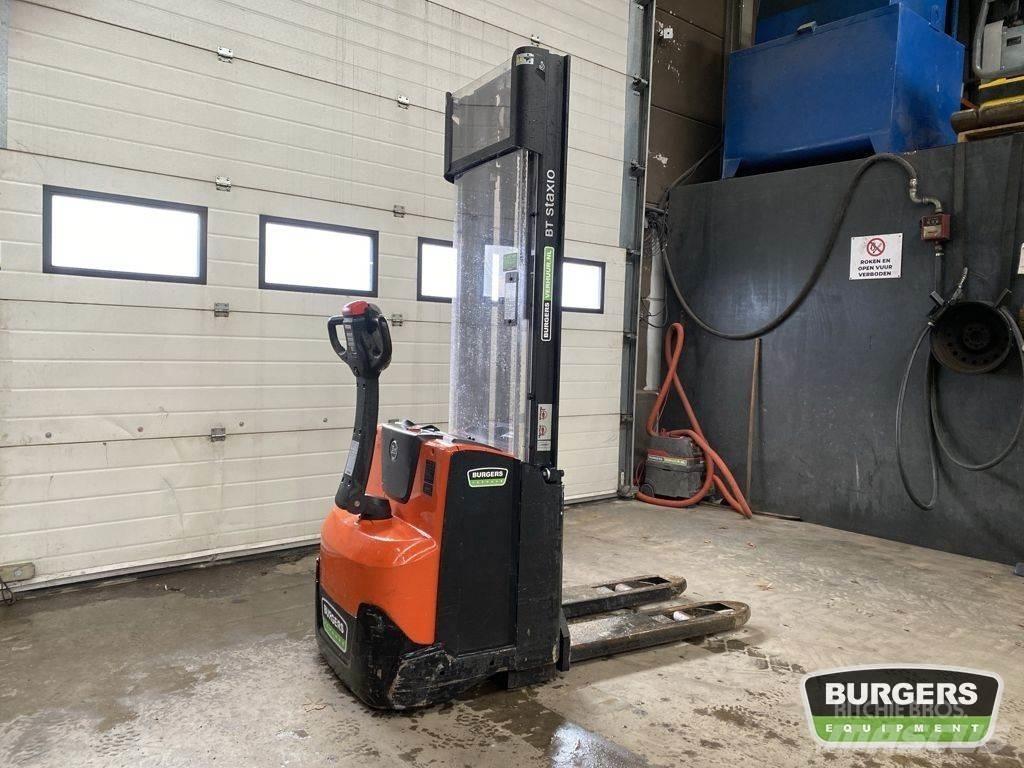 BT SWE120 Empilhador para operador externo