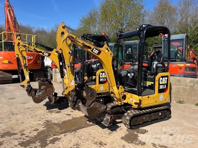 CAT 301.5 Miniescavadeiras