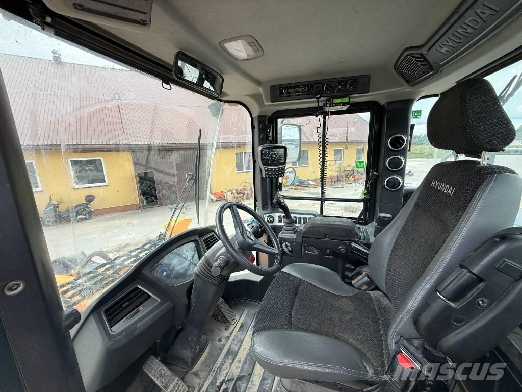 Hyundai HL 960 Carregadeiras de rodas