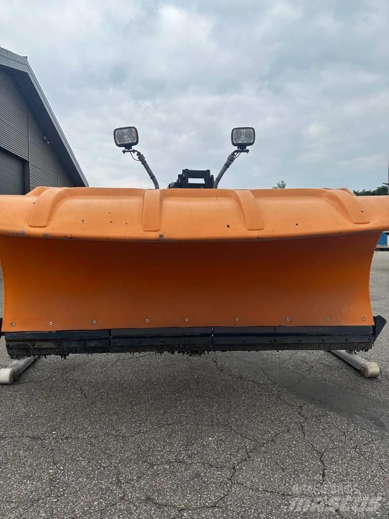 Nido SNK 240 VPZ Lâminas de neve e arados