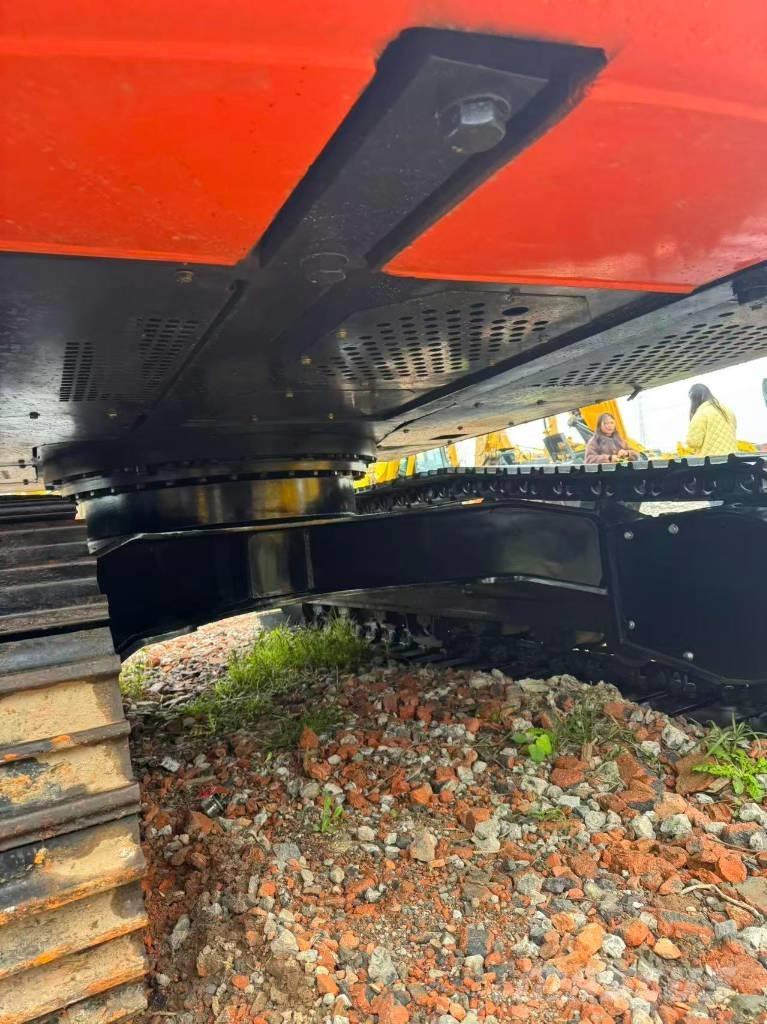 Hitachi ZX 200 Escavadeiras de esteiras