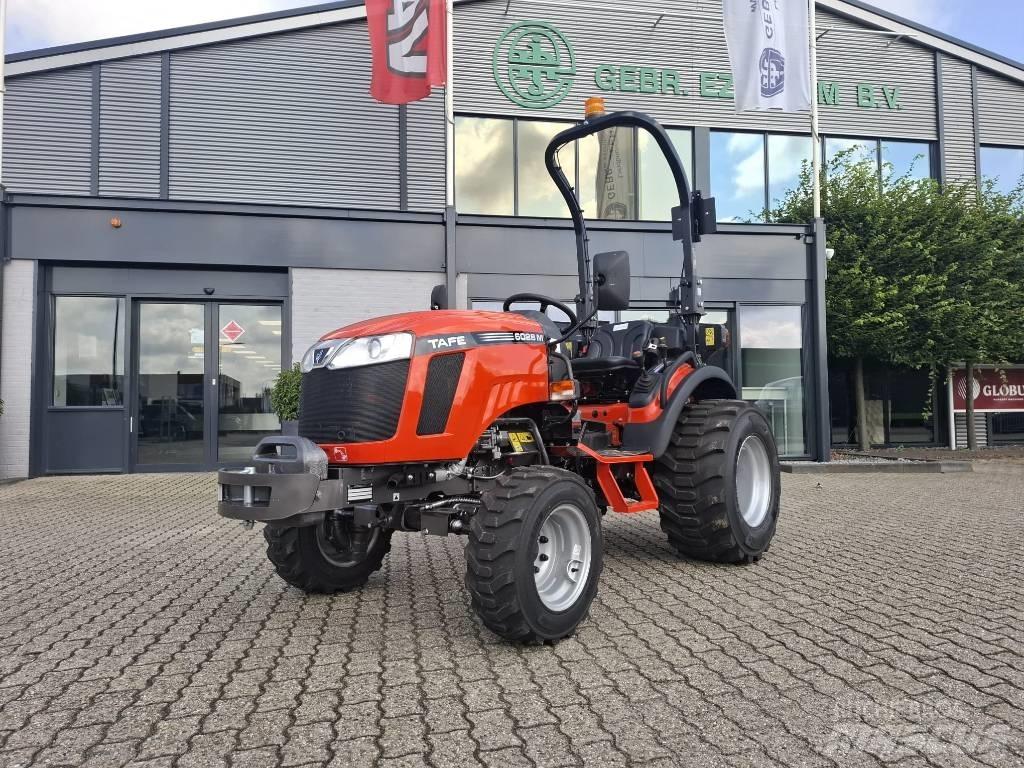 Tafe 6028M Tratores Agrícolas usados