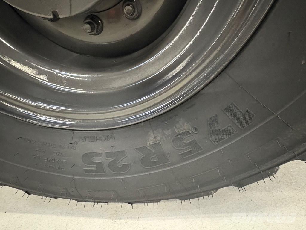 CASE 421 G Carregadeiras de rodas