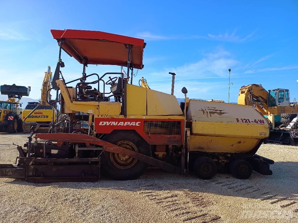 Dynapac F 121-6W Espalhadoras de asfalto