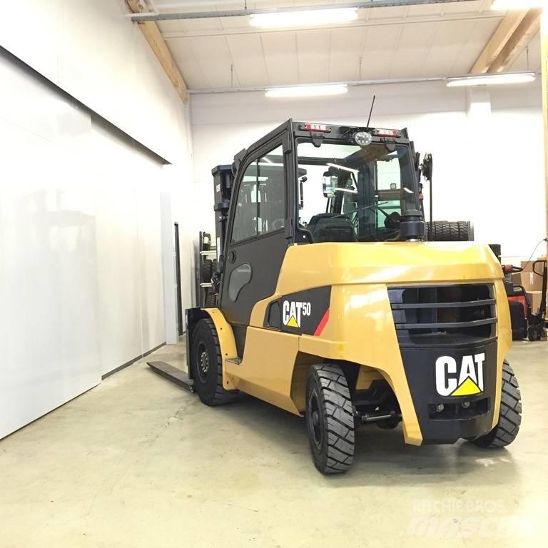CAT DP 50 N Empilhadores Diesel