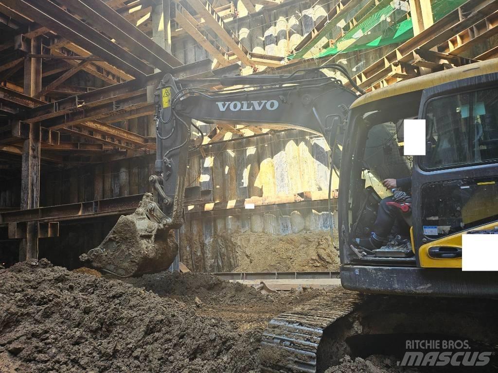 Hyundai ECR145C Escavadoras Midi 7t - 12t