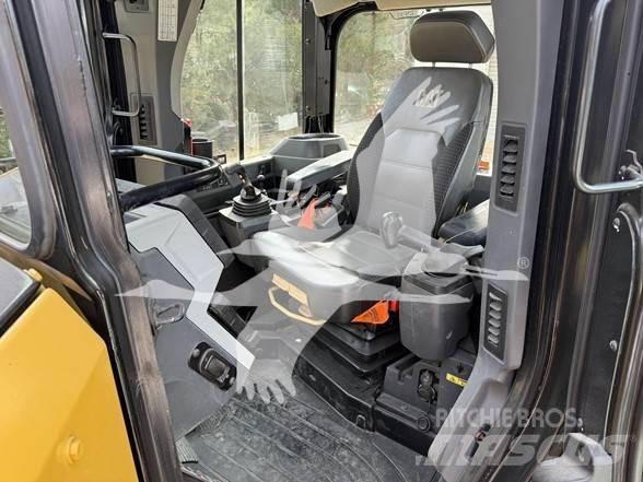 CAT D6 Dozers - Tratores rastos
