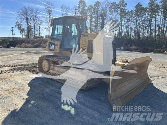 CAT D6K2 LGP Dozers - Tratores rastos