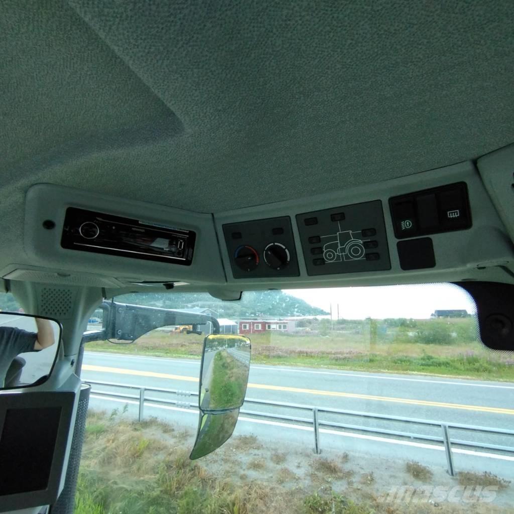 CLAAS Axion 830 Tratores Agrícolas usados