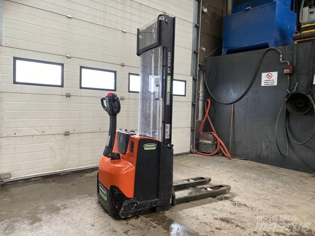 BT SWE120 Empilhador para operador externo