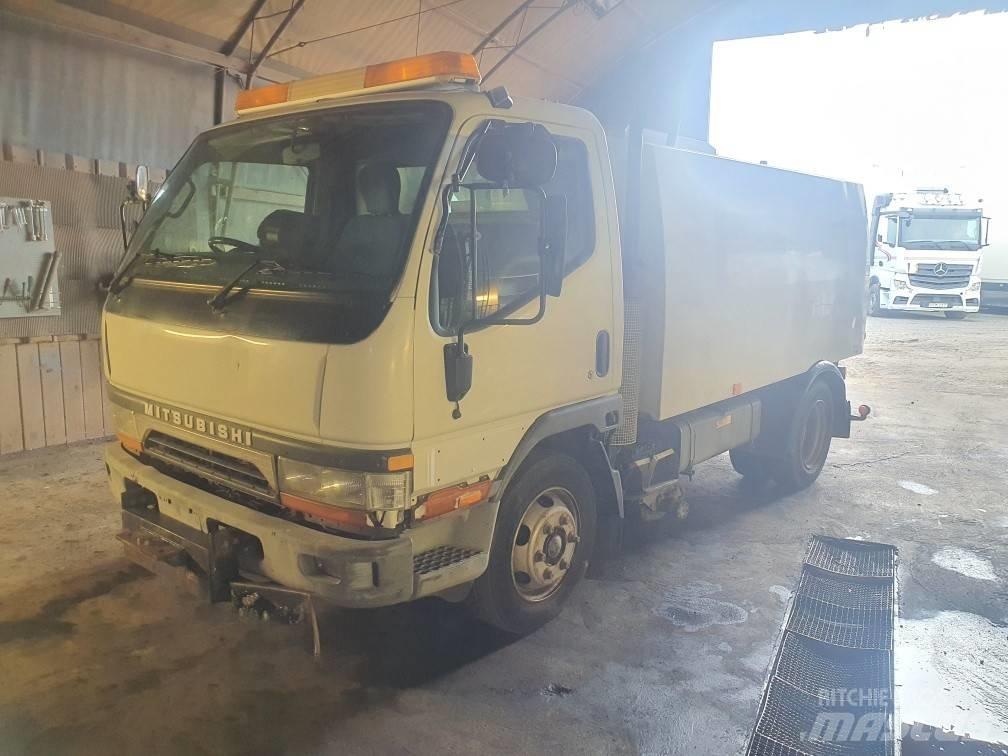 Mitsubishi Canter Varredoras