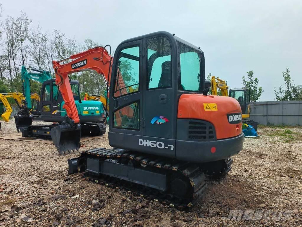 Doosan DH 60 Miniescavadeiras