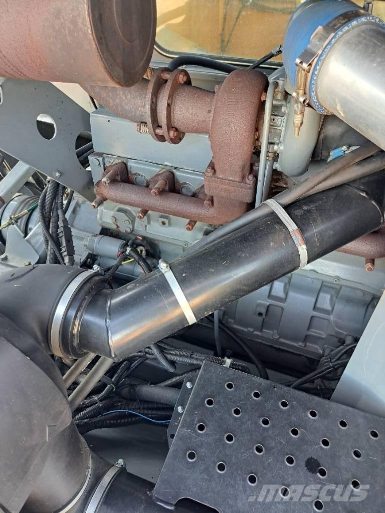 Sampo-Rosenlew 3065 Ceifeiras debulhadoras