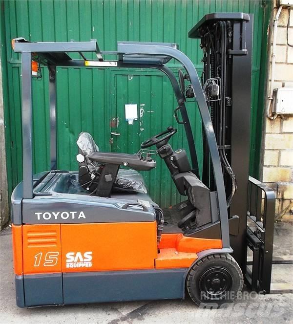 Toyota 7 FBEF 15 Empilhadores eléctricos