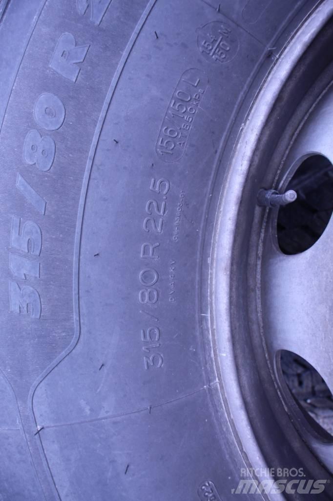 Michelin X MULTI Pneus