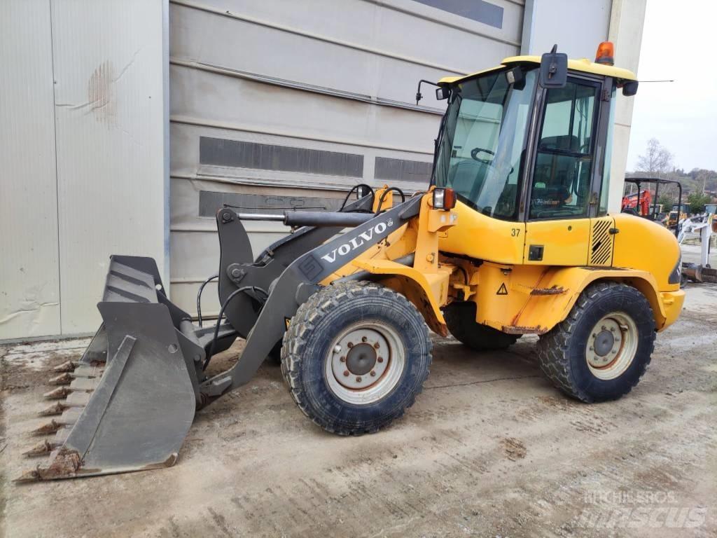Volvo L 30 B Carregadeiras de rodas