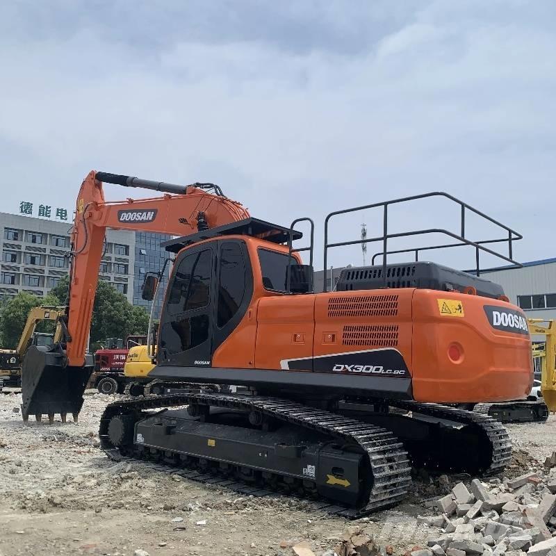 Doosan DX 300 Escavadeiras de esteiras