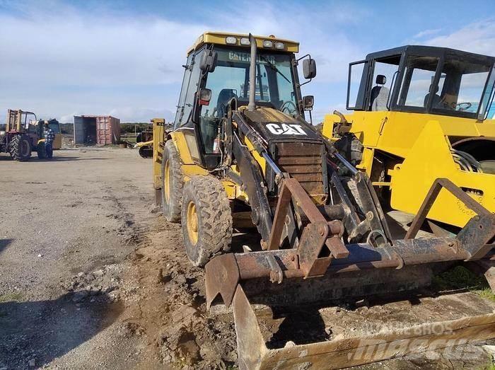 CAT 432D Retroescavadeiras