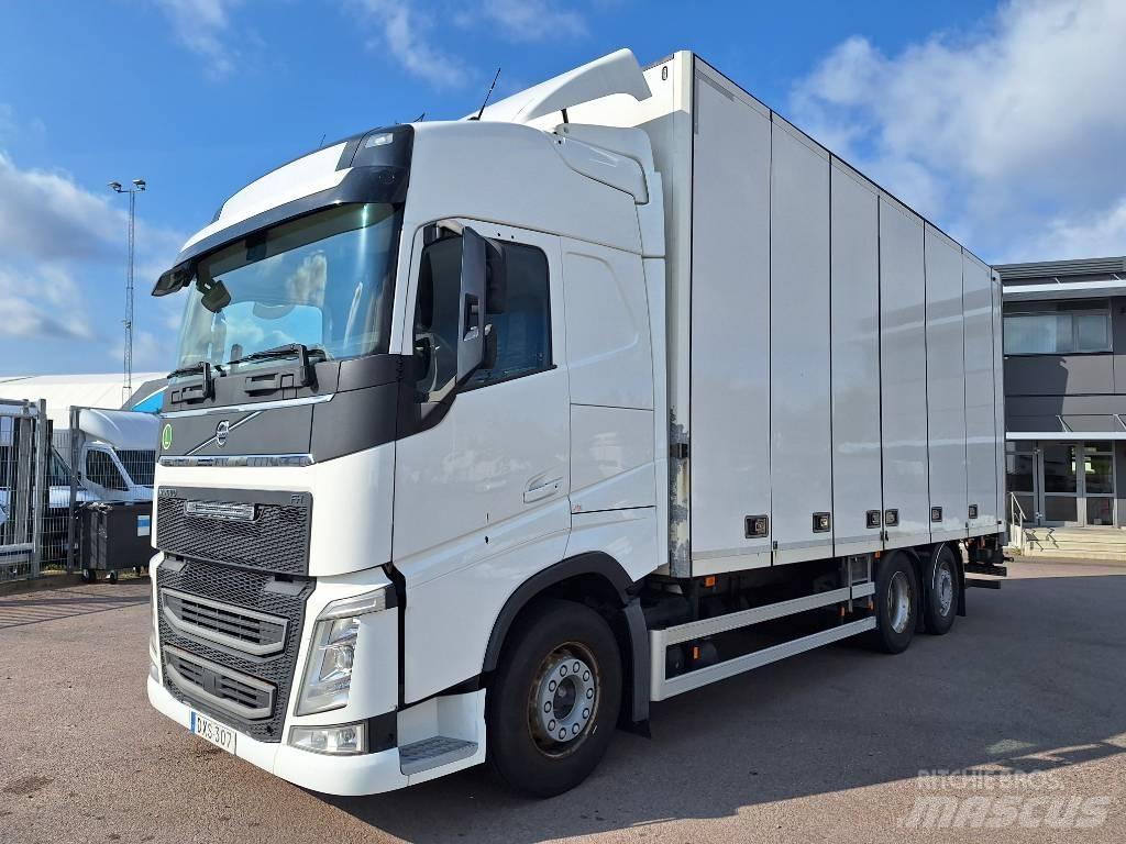 Volvo FH 500 Caminhões de caixa fechada