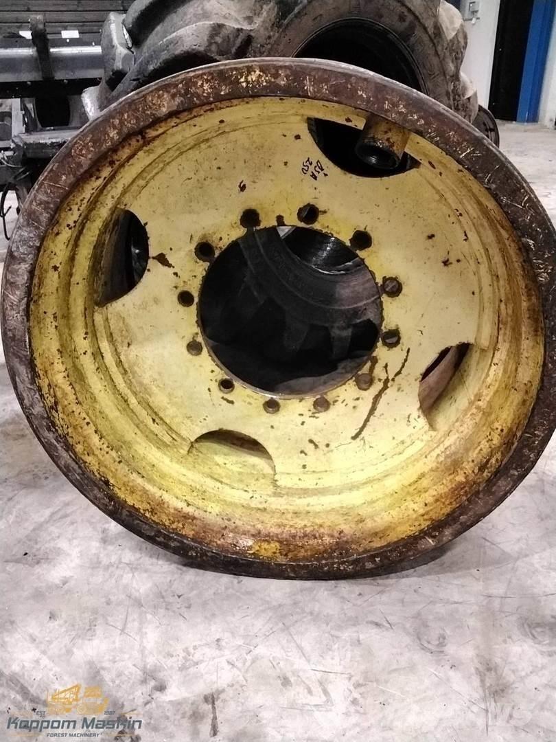 Ösa 250 20x34 Pneus