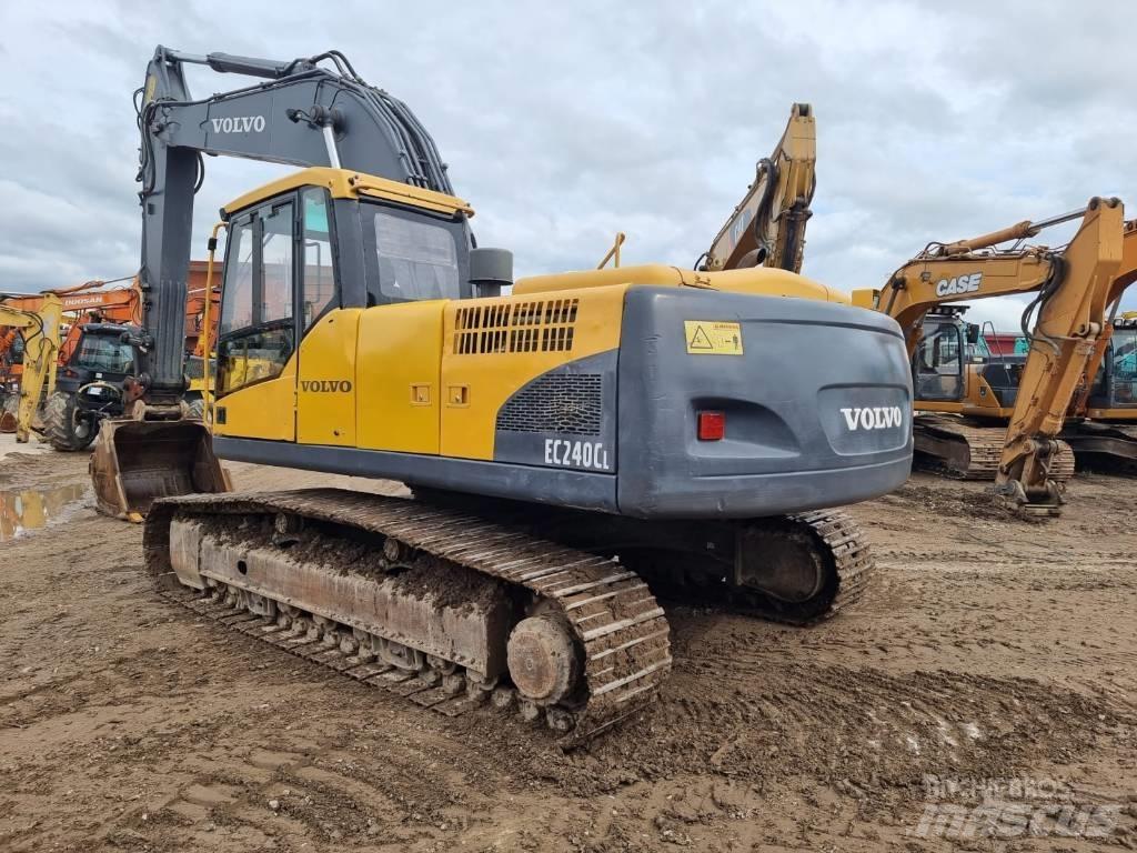 Volvo EC 240 C L Escavadeiras de esteiras