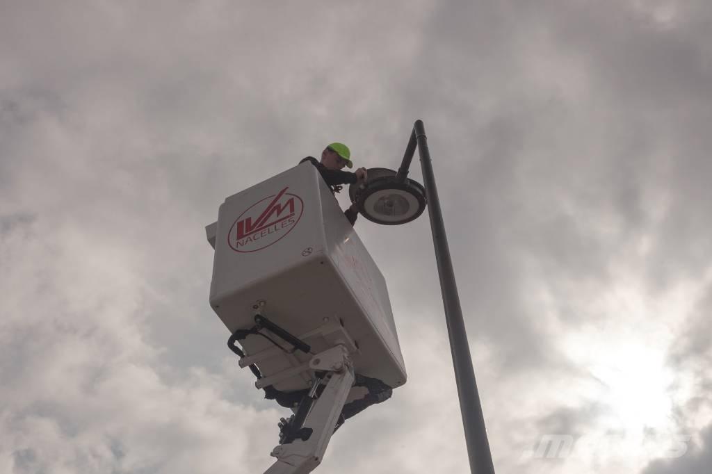 Iveco IS35SI2AA Plataformas aéreas montadas em camião