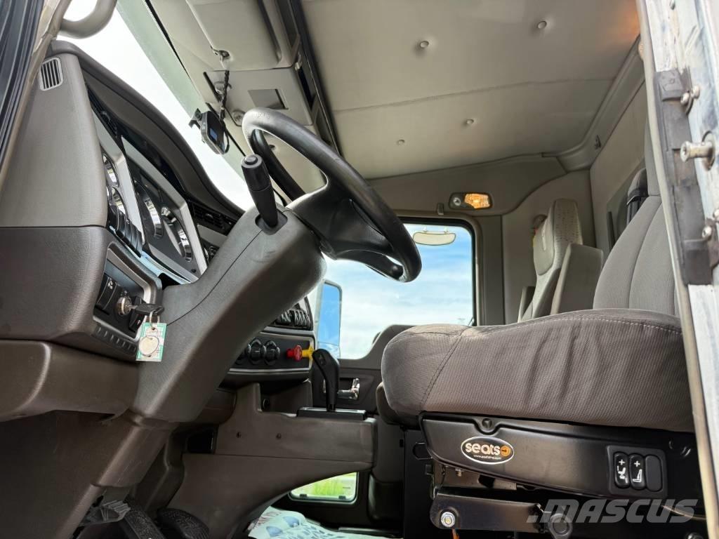 Kenworth T 800 Cavalos Mecânicos