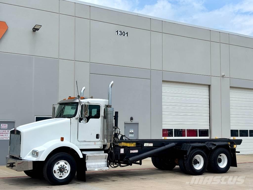 Kenworth T 800 Camiões caixa desmontável com elevador de cabo