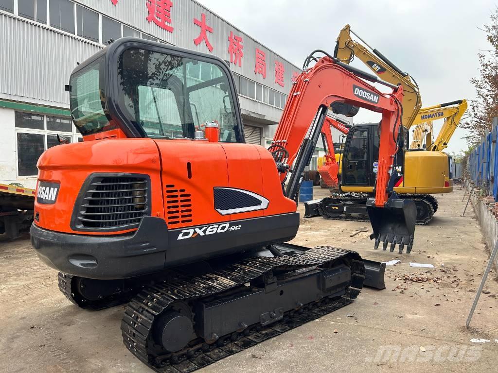 Doosan DX 60 Escavadeiras de esteiras