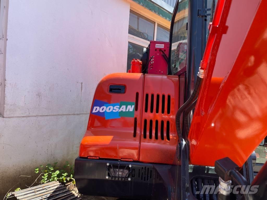 Doosan DX 60 Escavadeiras de esteiras