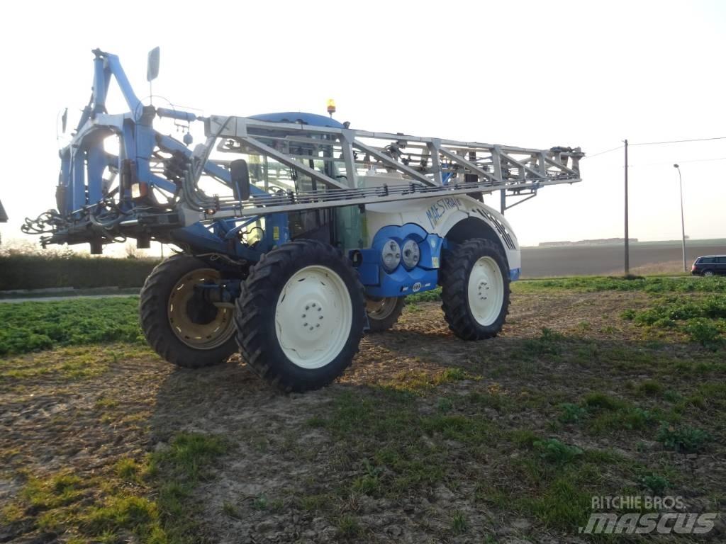 Matrot Maestria 15 Pulverizadores Automotrizes