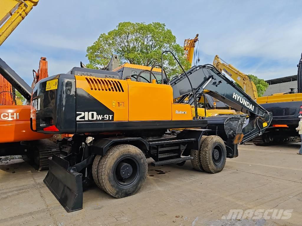 Hyundai R210W-9 Escavadoras de rodas