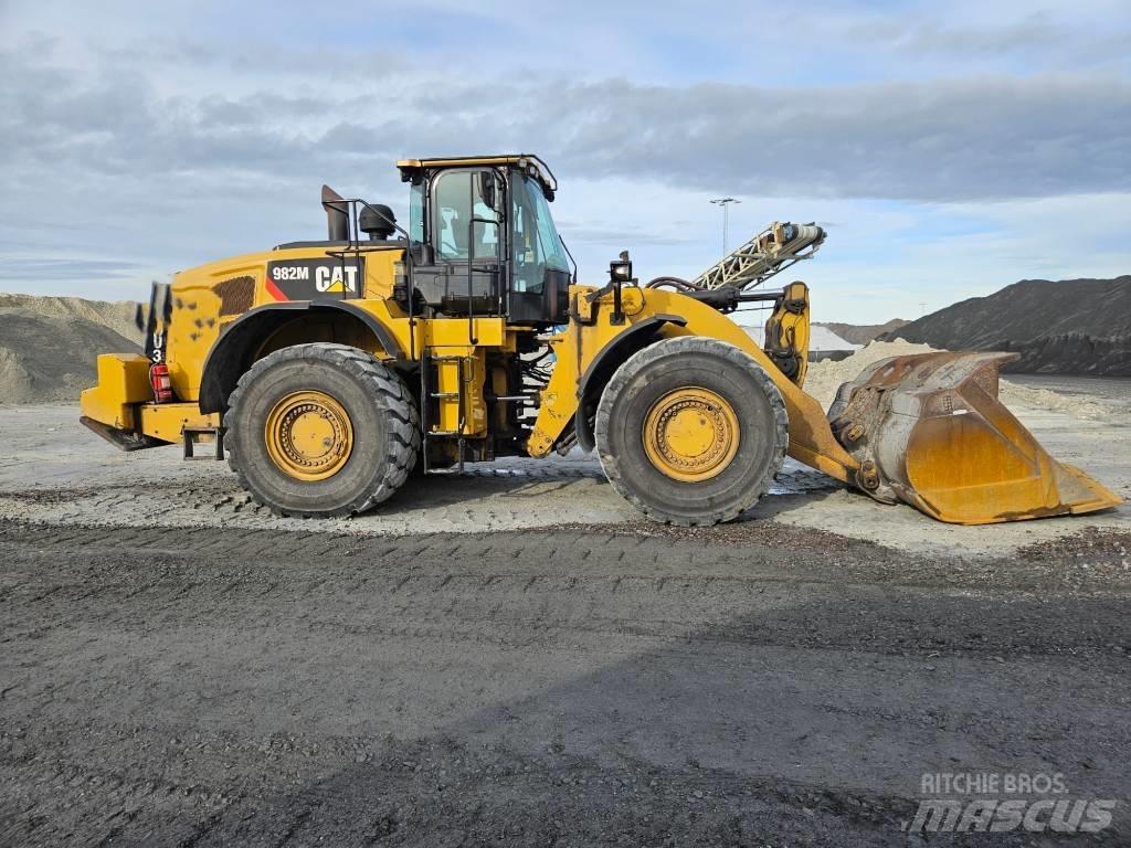 CAT 982 M Carregadeiras de rodas