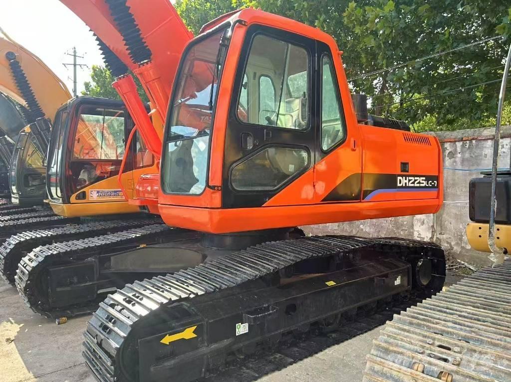 Doosan DH 225 LC-7 Escavadeiras de esteiras