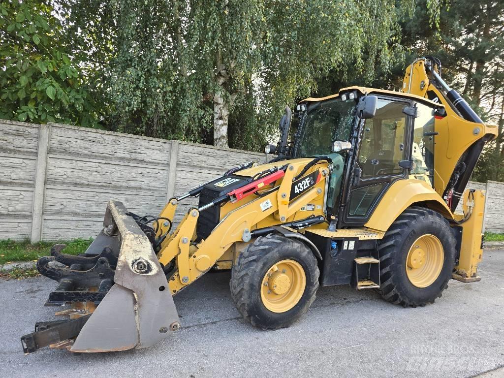 CAT 432 F Retroescavadeiras
