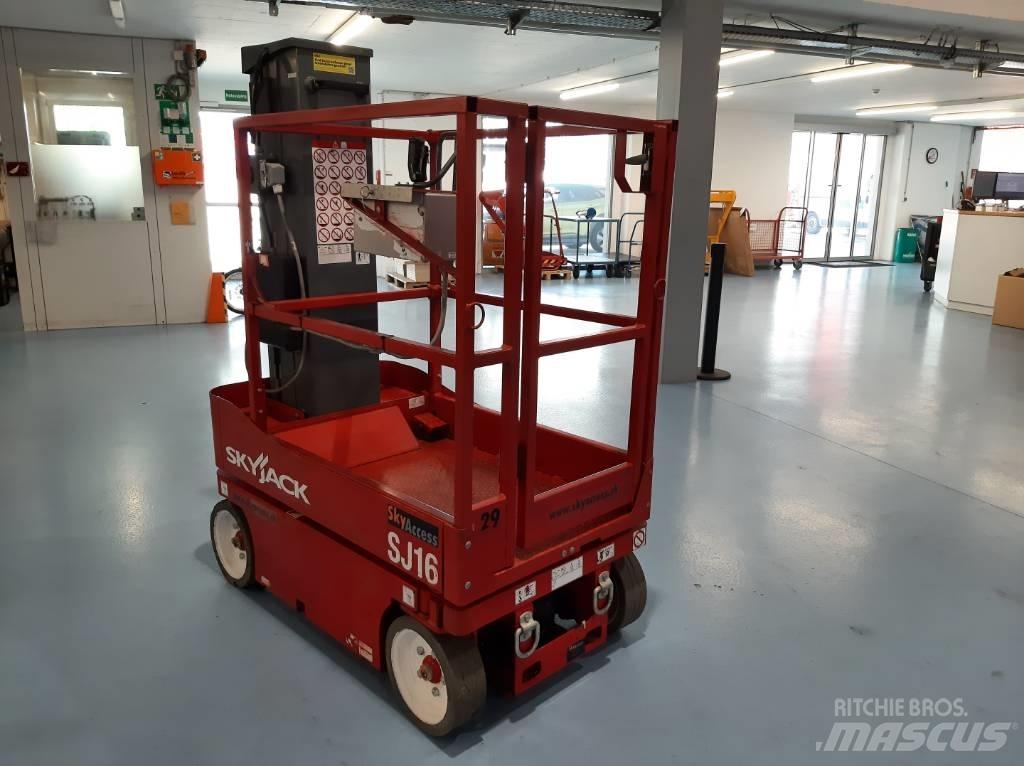 SkyJack SJ 16 Plataformas de Mastro Vertical