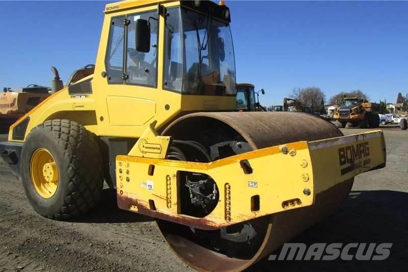 Bomag B213DH-4 Cilindros Compactadores mistos
