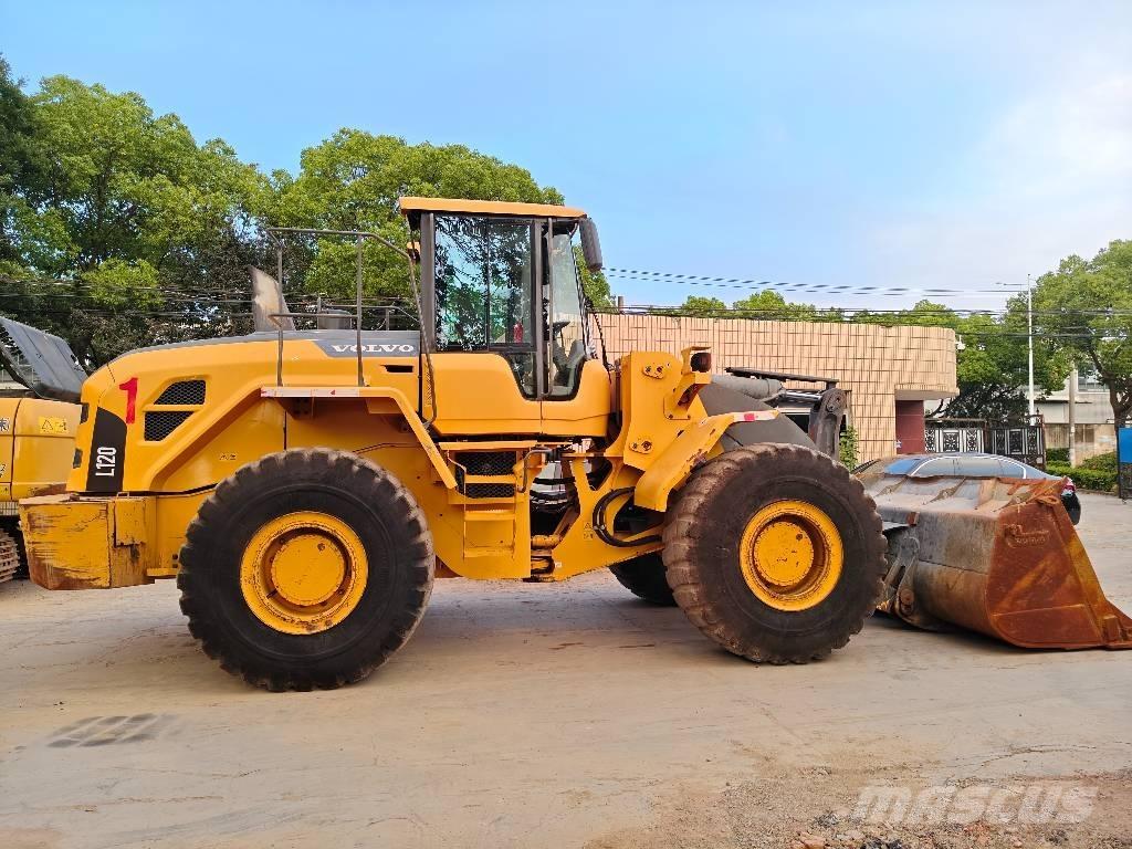 Volvo L 120 Carregadeiras de rodas