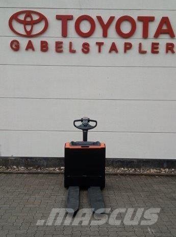 Toyota LWE 200 Empilhador para operador externo